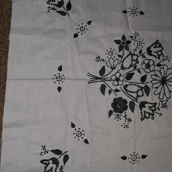 Embroidered Spring Bouquet B blue cotton fabric with Aegean Teal embroidery - Picture 3 of 10